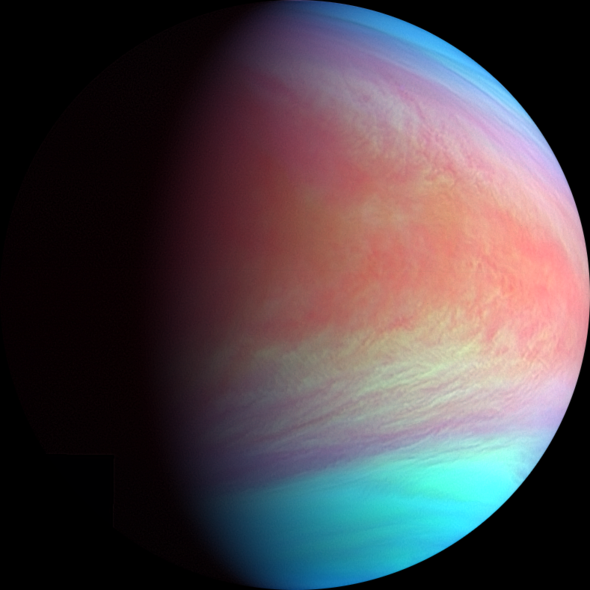 UVIとIR2で撮影した金星昼面合成擬似カラー画像（2016/07/23）の写真