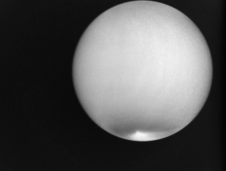 10-µm wavelength image of Venus