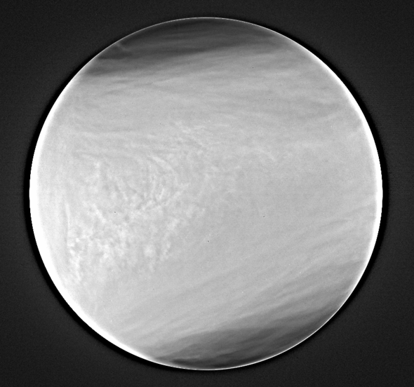 IR2 (2.02 µm)で撮影した金星昼面の写真