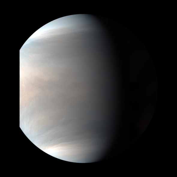 UVIで撮影した金星昼面合成擬似カラー画像（2018/03/19）の写真