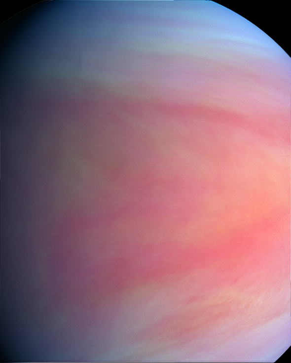UVIとIR1で撮影した金星昼面合成擬似カラー画像（2016/05/17）の写真