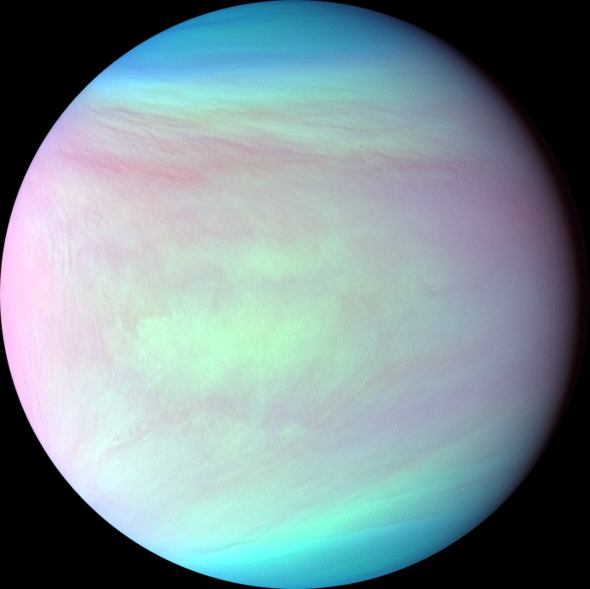 UVIとIR2で撮影した金星昼面合成擬似カラー画像（2016/04/25） その1の写真