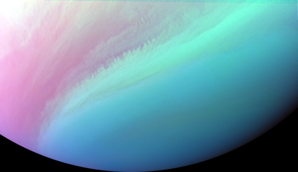 UVIとIR2で撮影した金星昼面合成擬似カラー画像（2016/06/20）の写真